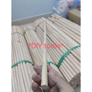 thanh gỗ thông tròn phi 15mm dài 50cm.