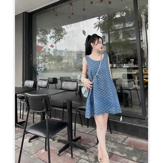váy bò balo dáng suông A , chất bò mềm nhẹ nhàng .