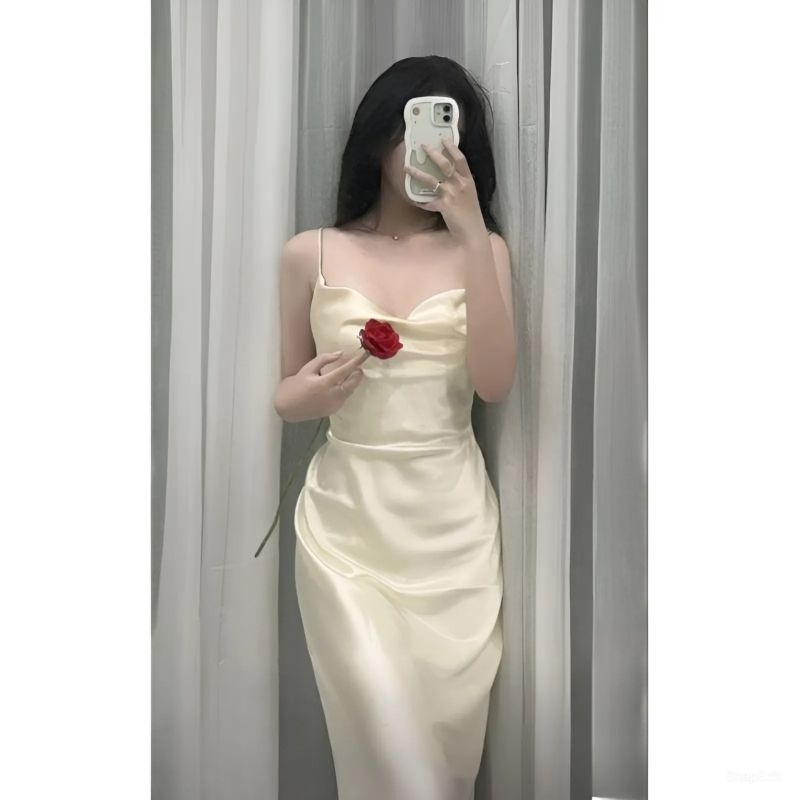 Đầm Lụa Hai Dây Xẻ Đùi Thiết Kế Sang Chảnh - Váy Lụa Hai Dây Hở Lưng Tôn Dáng | BigBuy360 - bigbuy360.vn