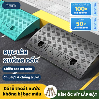 Dốc bục lên xuống xe máy, ô tô bằng nhựa đệm cao su tam giác, Cầu dắt xe máy lên xuống bậc thềm chất liệu PVC chịu lực