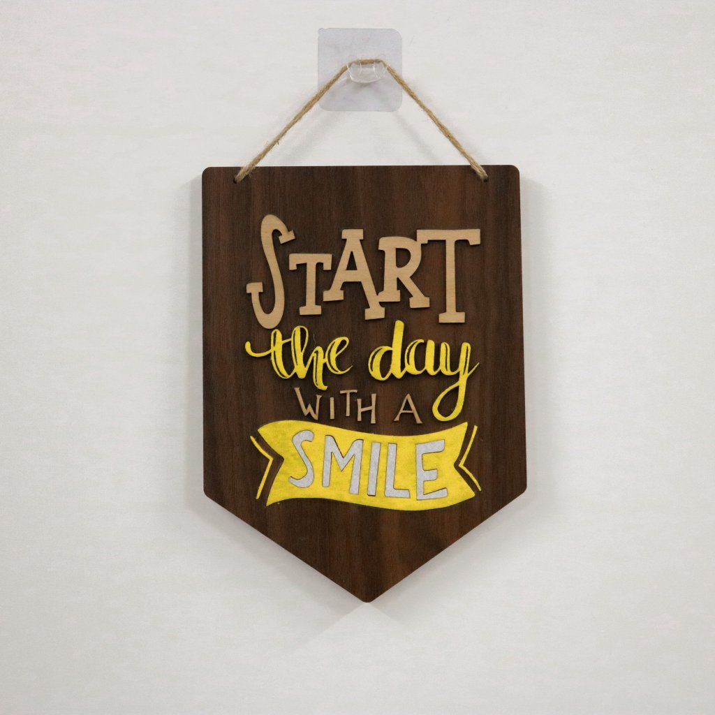 Biển decor Start the day with a smile Siêu dễ thương