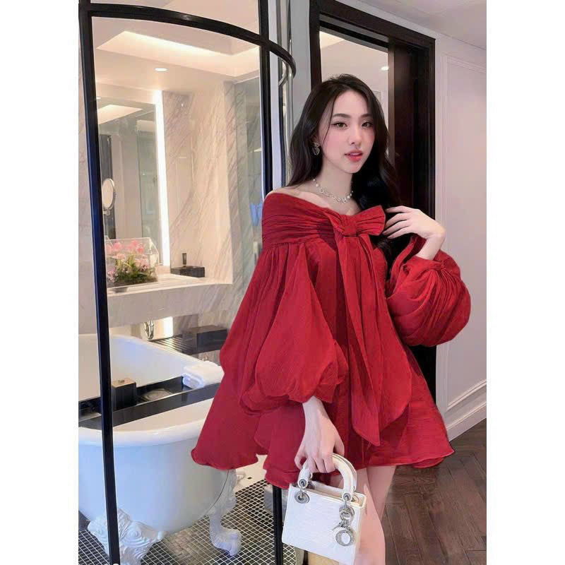 ĐẦM BẸT VAI NƠ ĐỎ