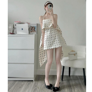 JENNYCLOSET ® Đầm nữ 2S thiết kế vạt dài đi dự tiệc, Váy cúp ngực tiểu thư hàng L1 cao cấp