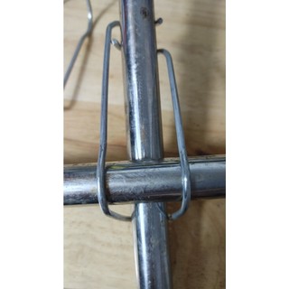 Kẹp khóa ống, phe gài khóa ống, có 2 size cho ống 21mm và 27mm