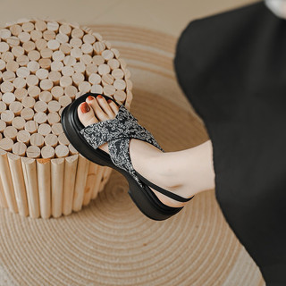 Sandal 6cm chữ x big size 40-41-42