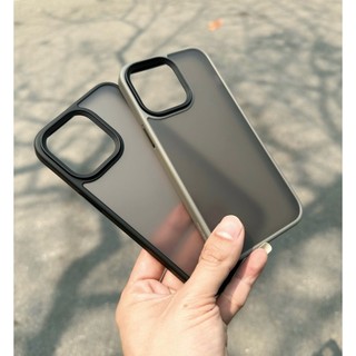 Ốp lưng likgus nhám chống vân tay cho iphone 15 pro max ,13 pro max,14 pro,14 pro max,12 pro max