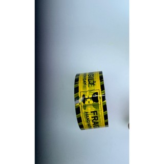 Băng keo hàng dễ vỡ ngang 5cm dài 100ya.