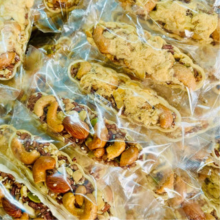 1 KG- Bánh thuyền gạo lứt mix hạt/ mix hạt và chà bông