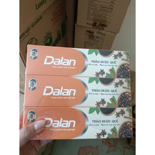 Kem đánh răng Dạ Lan - Thảo dược quế 180g kèm bàn chải