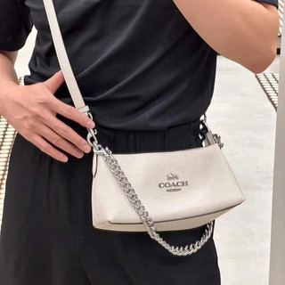 Túi kẹp nách Coach charlotte dáng thuyền siêu sang