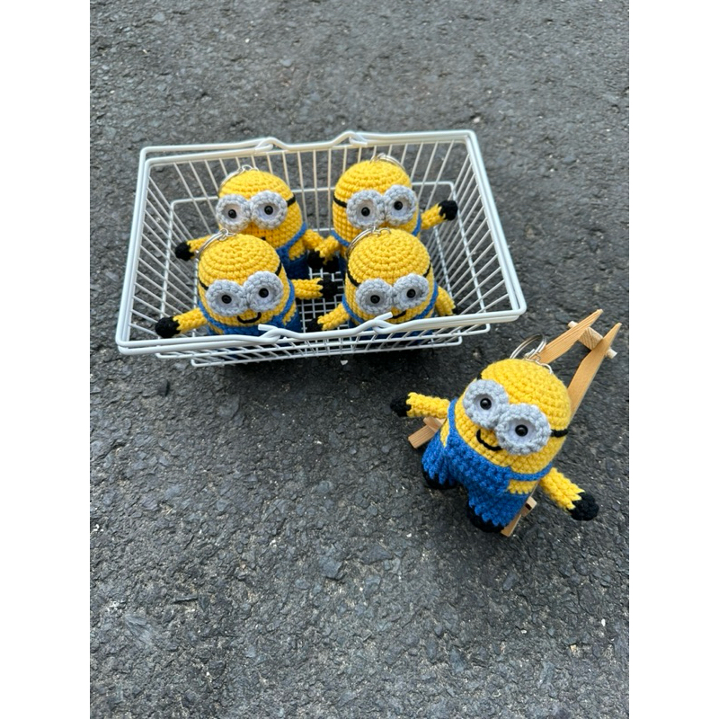 Móc khoá len MINION