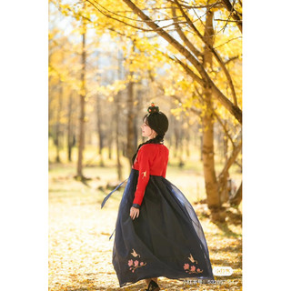 Hanbok nữ hàn quốc thêu chân váy ( sẵn )