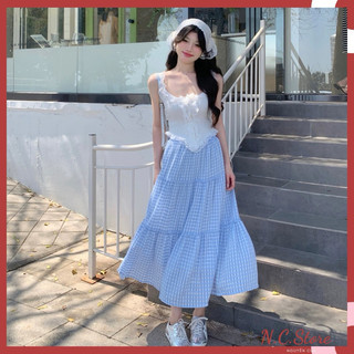 Set áo ren bèo + chân váy caro xanh midi tầng