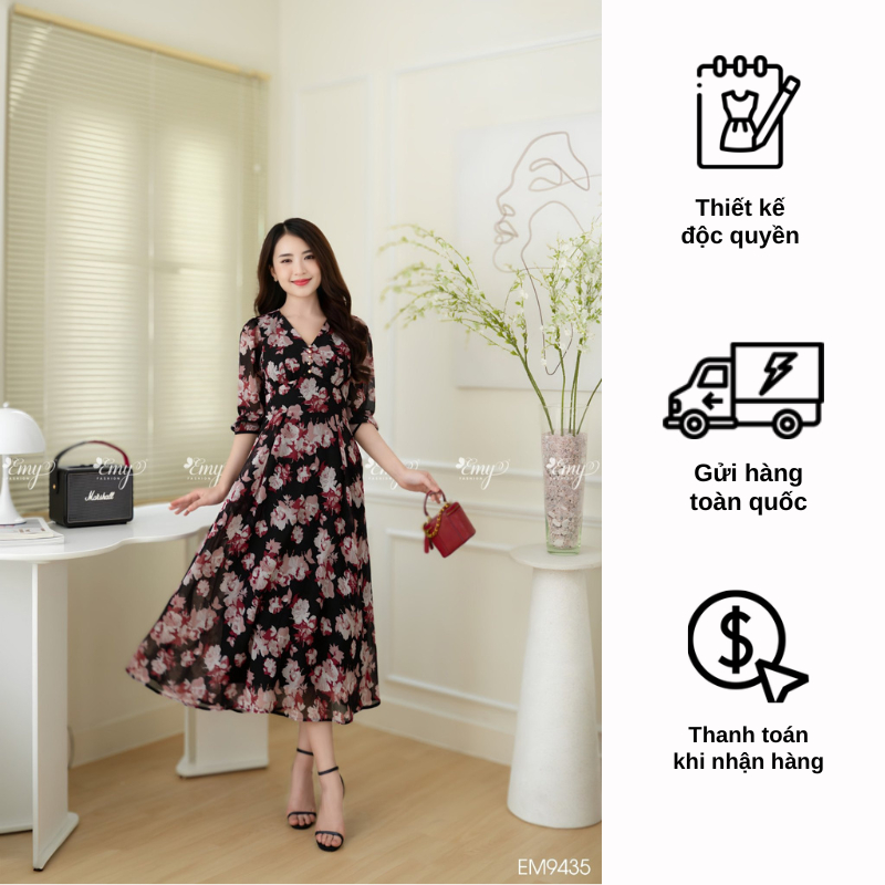 Đầm EMY EM9435 Xoè Hoa Nền Đen