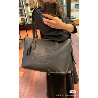 Túi công sở nữ Coach Gallery Tote With Coach Heritage khoá zip an toàn