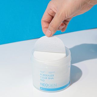 Toner Pad Tẩy Da Chết Neogen Dermalogy Pad
