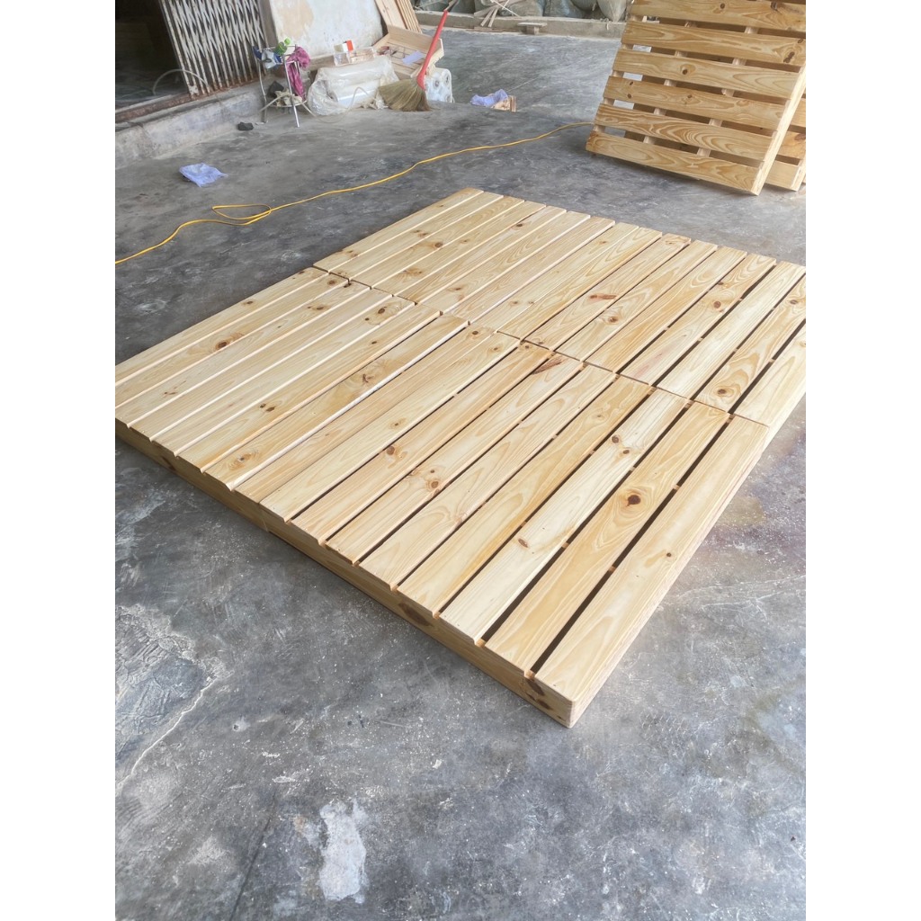 Giường pallet gỗ