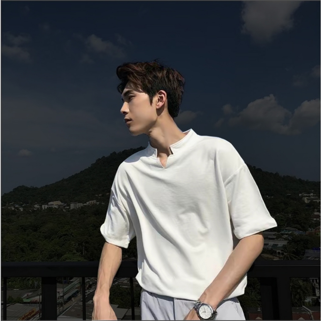 Áo thun trơn PAZURU unisex DARTS cổ V form rộng Menswear