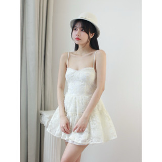 Sofia dress - Váy thiết kế Sassysis vải ren lưới sang trọng quyến rũ