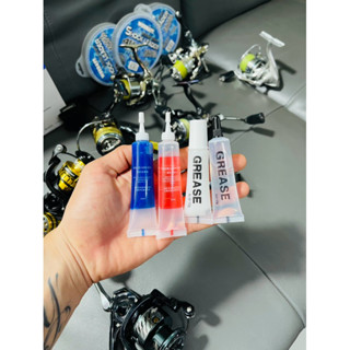 Dầu mỡ bảo dưỡng máy câu ngang và máy đứng, giúp cơ cấu bánh răng và động cơ hoạt động trơn tru mượt mà