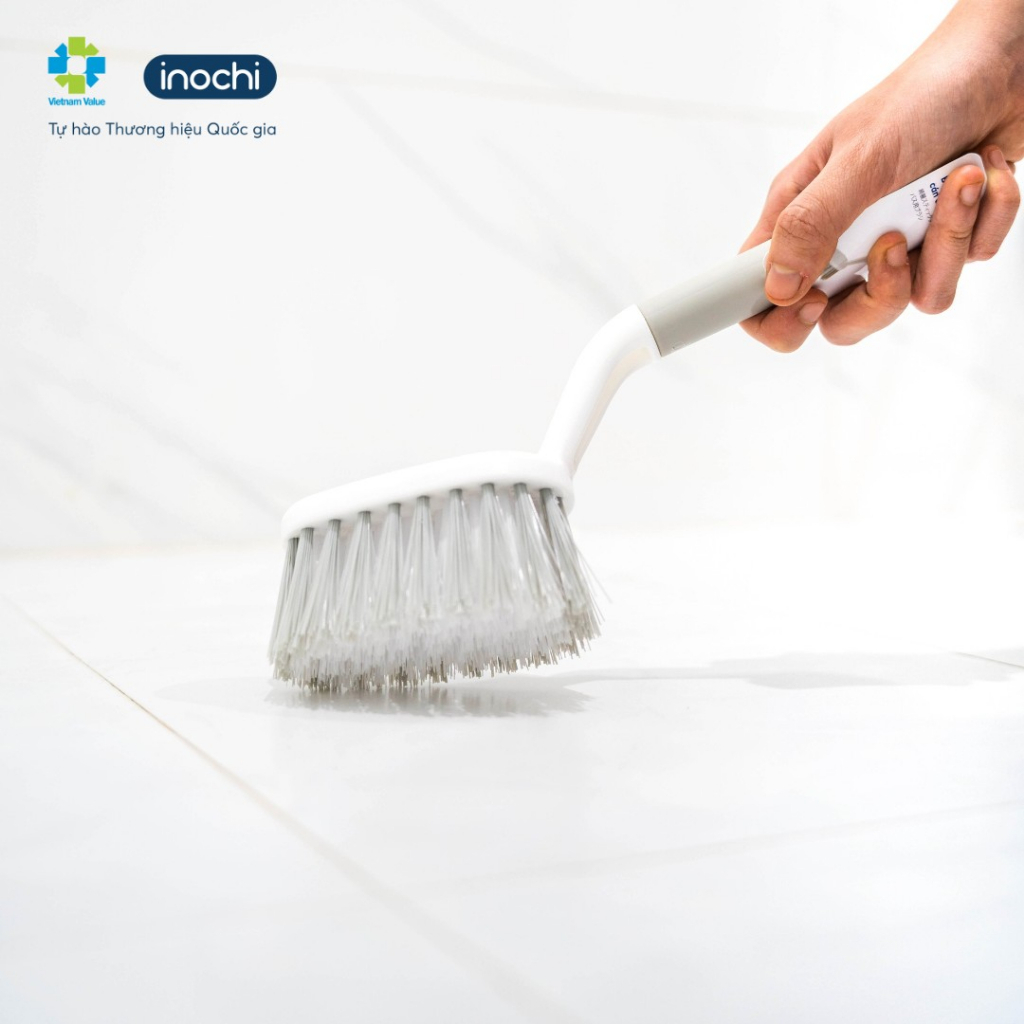 Bàn chải nhà tắm cán dài kirei (26cm) - Chất lượng tốt và lông bàn chải bền