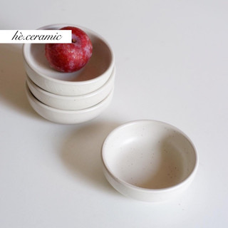 HÈ.CERAMIC / CHÉN CHẤM MEN TIÊU DOTY MEN MỜ MÀU BE. Chén chấm đơn giản mộc mạc.