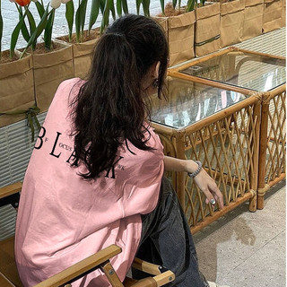 2024 Màu Hồng áo phông nữ form rộng thư logo in ấn cổ tròn dáng rộng áo thun bigsize 100%cotton focus local brand