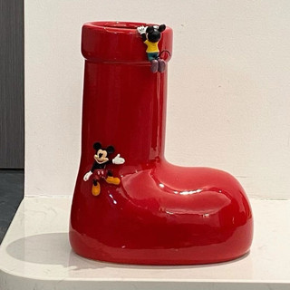 Bình hoa chiếc giày chuột Mickey