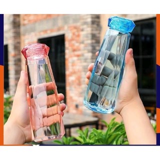 Bình đựng nước thủy tinh 500ml (giao màu ngẫu nhiên)