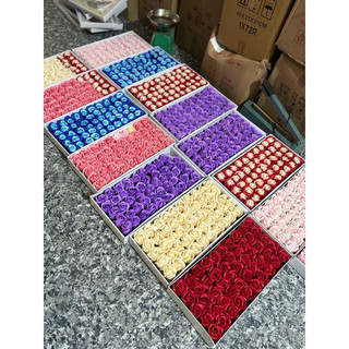 Khay hoa sáp 50 bông mix màu