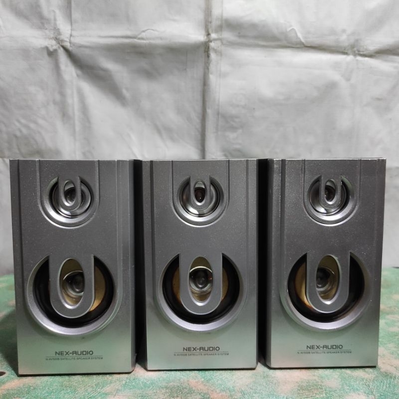 Loa vệ  tinh (loa con)Nex Audio