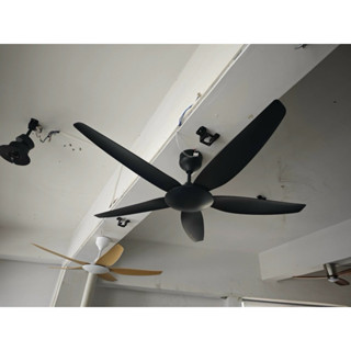quạt trần phòng khách cực mát có điều khiển từ xa ạ(không đèn)