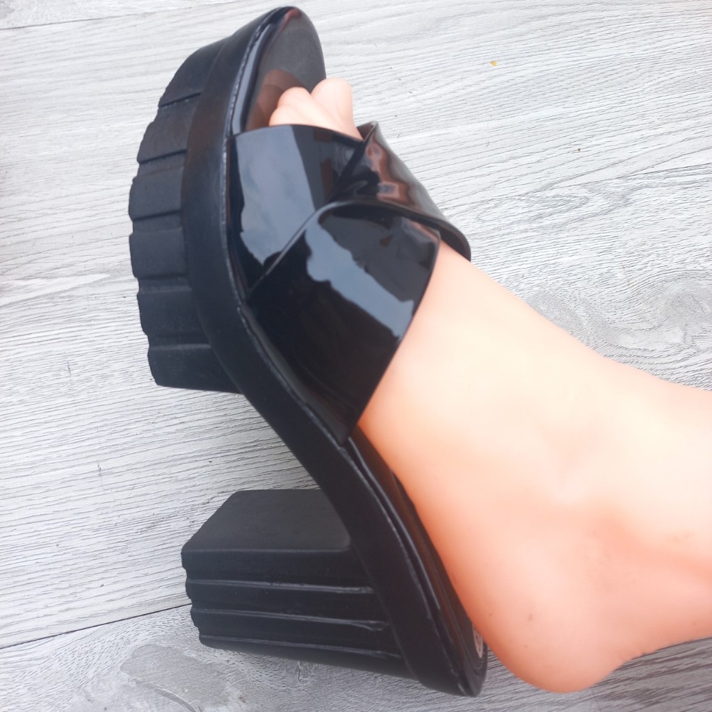 Dép 9cm Đế Kẻ Đen Siêu Sang Cực Đẹp