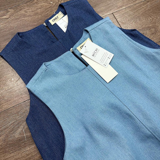 Váy midi denim sát nách dáng A VNXK - 112V01