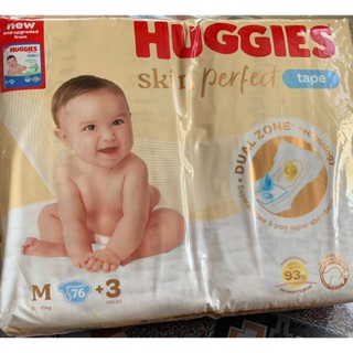  HCM - Tặng Thêm 3 Miếng Bên Trong-  Sỉ 1 Thùng Cây 3 Gói Tã dán Huggies M76 Skin Perfect Cho Bé Từ 6-11kg 