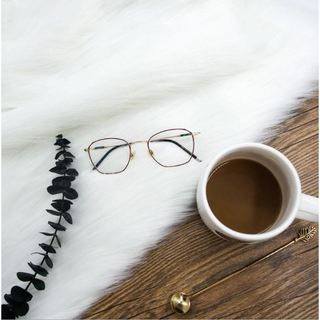 Thảm lông trắng chụp ảnh em bé, chụp studio