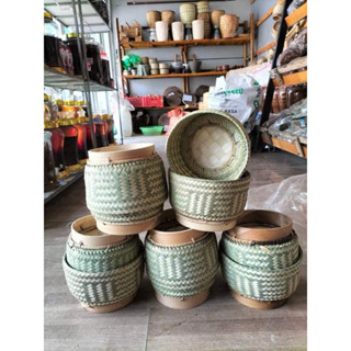 Ếp đựng xôi hay hộp đựng xôi bằng tre người Lào