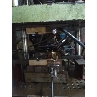 gáo đèn xe 67 đen sắt gáo đèn 67 đen sắt
