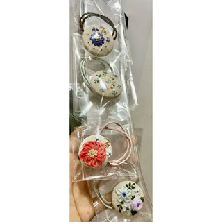 Cột tóc tròn thêu tay handmade vintage
