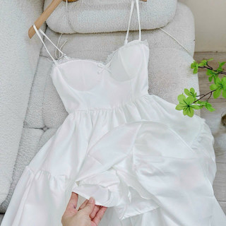 đầm dây xoè viền ren