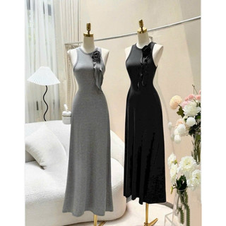 MS27A(Hàng sẵn Mẫu mới Hè 2024( Đầm body Dáng Dài 3 Lỗ gắn nơ hoa Sang Chảnh) Chất Tăm lụa đẹp.