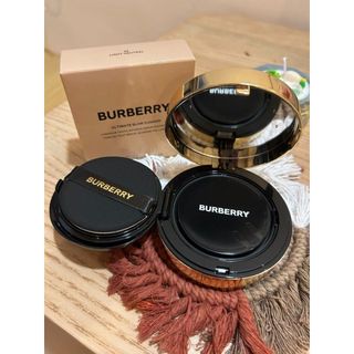 PHẤN NƯỚC BURBERRY ULTIMATE GLOW CUSHION FOUNDATION 40 LIGHT COOL