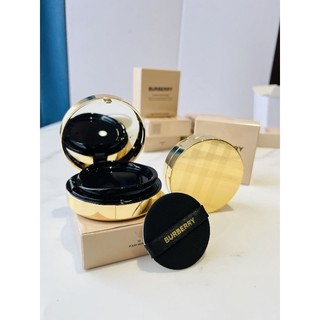 PHẤN NƯỚC BURBERRY ULTIMATE GLOW CUSHION FOUNDATION 40 LIGHT COOL
