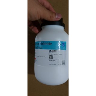 CaCl2 canxi clorua Xilong lọ 500g calcium chloride khan tinh khiết CAS 10043-52-4