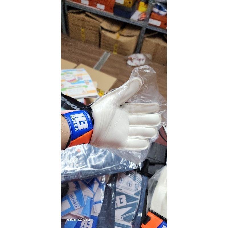 Găng thủ môn H3 Godband giá siêu chất. Giảm từ 299k còn 1x9
