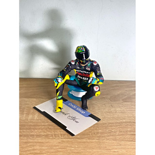 MÔ HÌNH Valentino Rossi 46 FIGURE NHÂN VẬT Valentino Rossi 2021 VR46 ÔM CUA  - Tỉ lệ: 1/12
