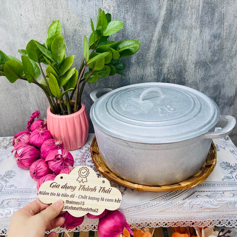 NỒI GANG ĐÚC NGUYÊN KHỐI SỐ 20-28-30.Nồi gang đúc nguyên khối