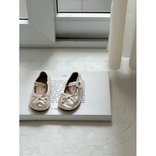Nanci room - giày satin trắng kem em bé gái nơ