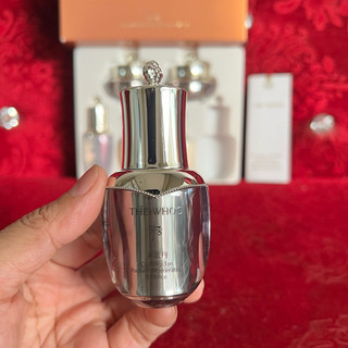 - Tinh dầu tái sinh da Whoo Cheongidan Radiant Regenerating Essence 8ml