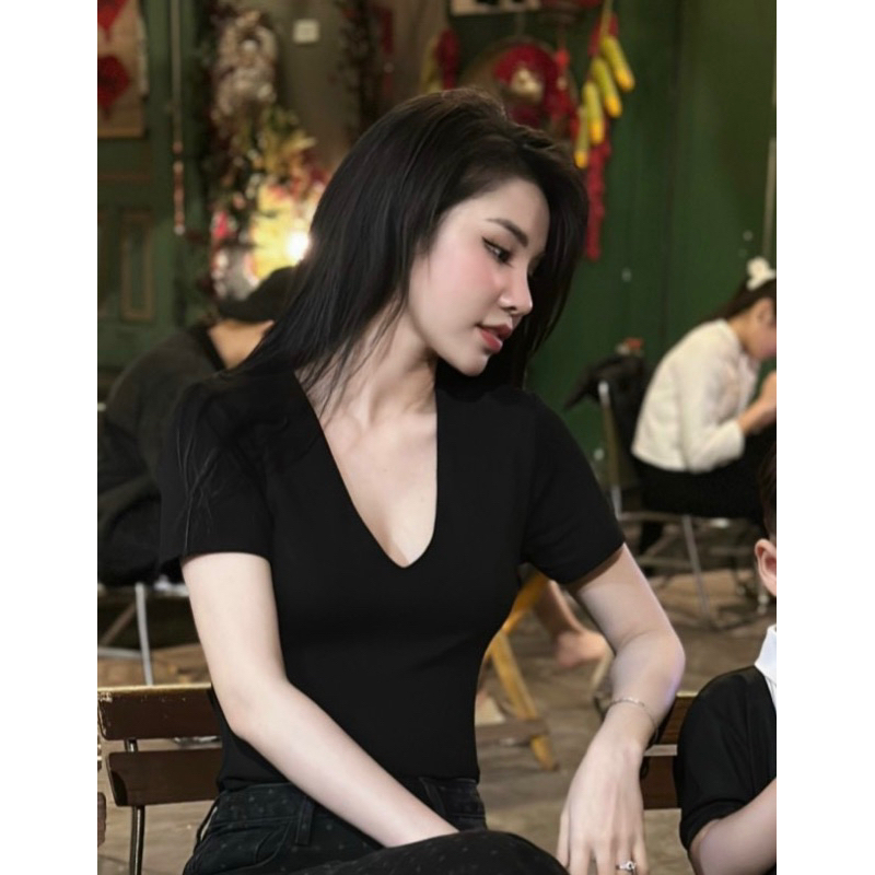 Áo thun nữ tay ngắn trơn dáng ôm cổ tim tay ngắn chẩt thun cotton co giãn MÃ525 | BigBuy360 - bigbuy360.vn